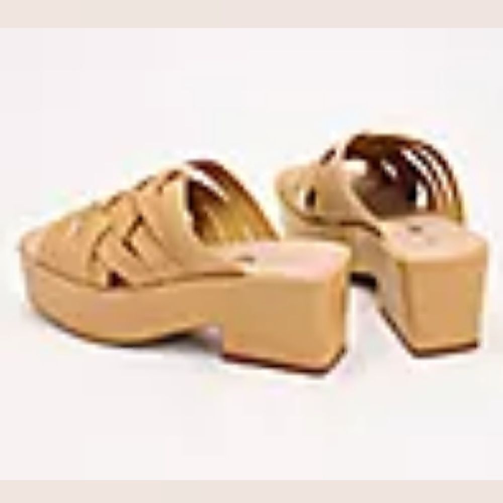 WEDGE Sandal by KATY PERRY The BUSY BEE CRISS/CROSS SLIDE  8M/38 BISCOTTI/TAN 🎄 - Picture 6 of 13